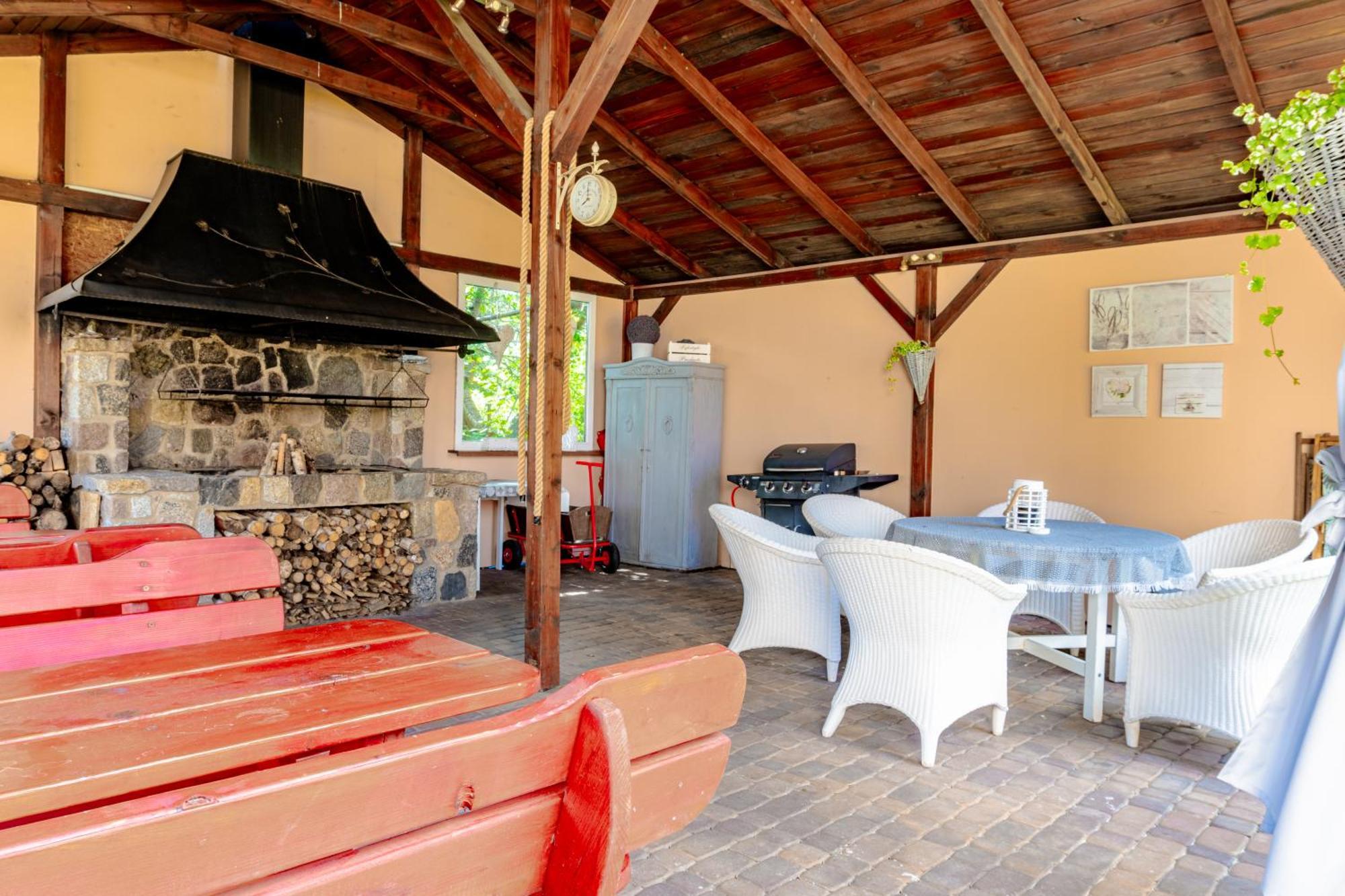 Pokoje Goscinne Raf-Tur - Sala Zabaw, Grill - Idealny Dla Rodzin Z Dziecmi 奥斯特罗沃 外观 照片